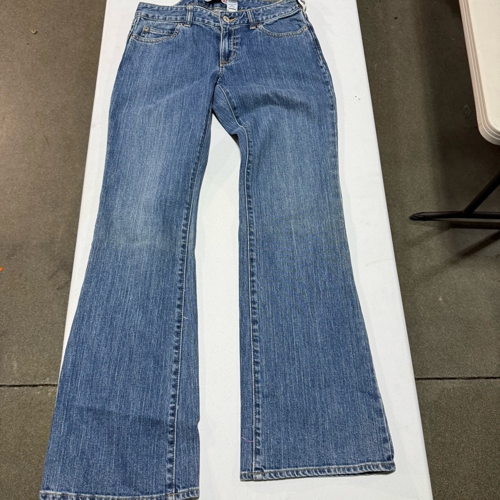 Gap Low Rise Bootcut Jeans – 2008 Style, New With Tags. Size 6